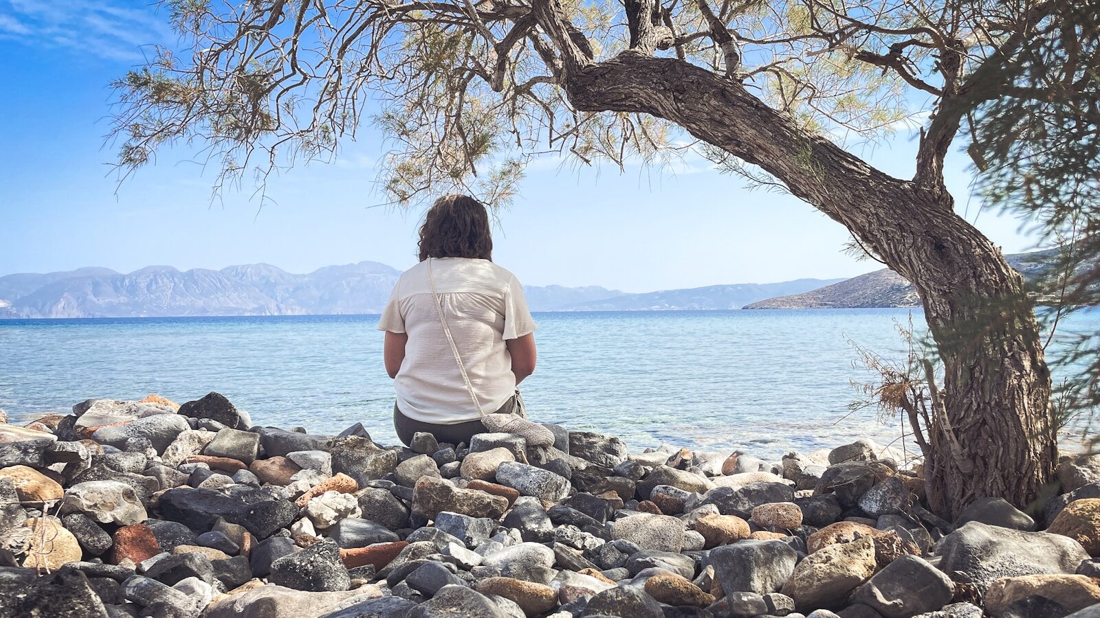 You are currently viewing How to Calm Anxiety Quickly: 10 Science-Backed Techniques That Actually Work