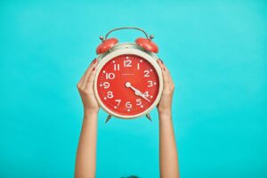 Read more about the article How to Stop Wasting Time: 9 Proven Psychological Tactics