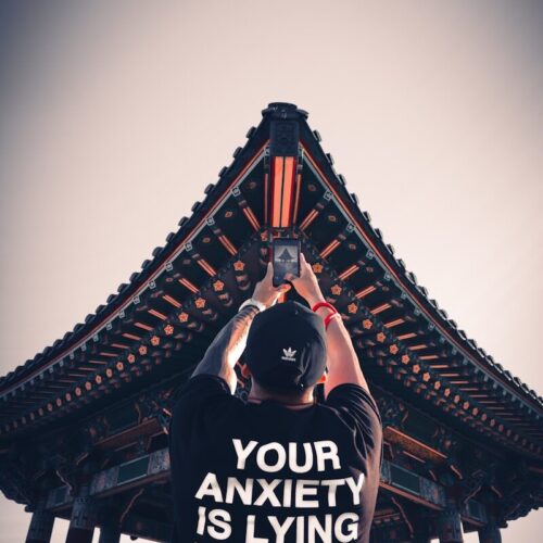 Why Do I Feel Anxious for No Reason? The Hidden Science Behind Unexplained Anxiety